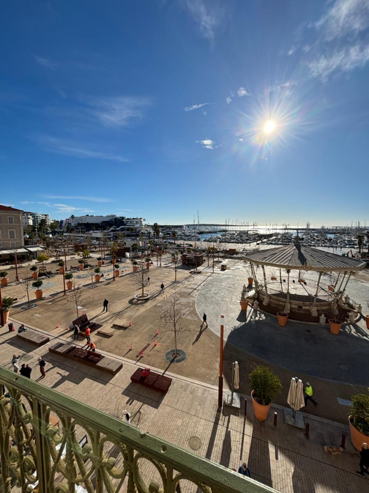 Cannes : Agreable Et Lumineux Appartement Vue Mer Bagian luar foto